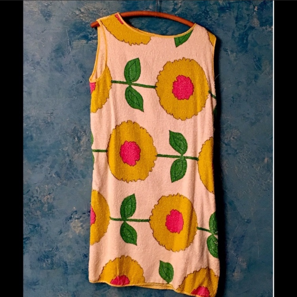 Vintage sunflower terry cloth coverup